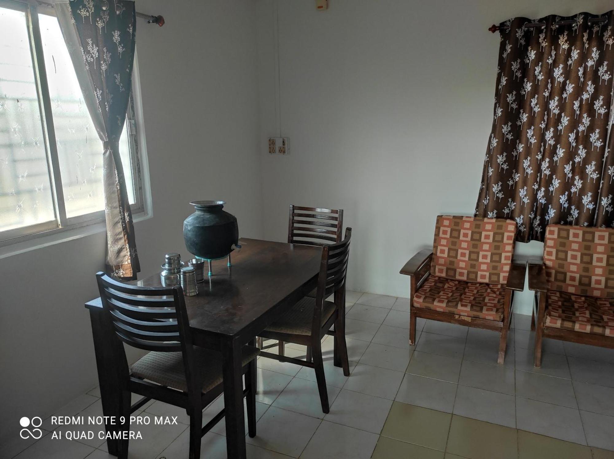 Swanand Home Stay Ратнаґірі Екстер'єр фото