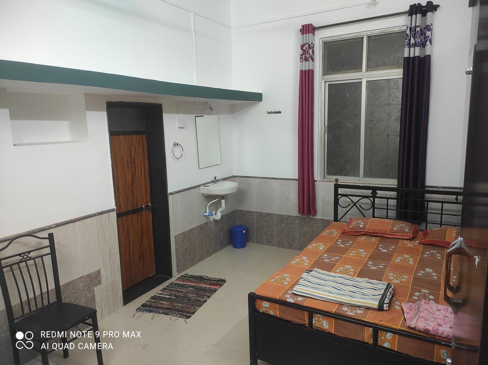Swanand Home Stay Ратнаґірі Екстер'єр фото
